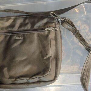 NEW Travelon Anti-Theft Classic Small E/W Crossbody bag- Nutmeg